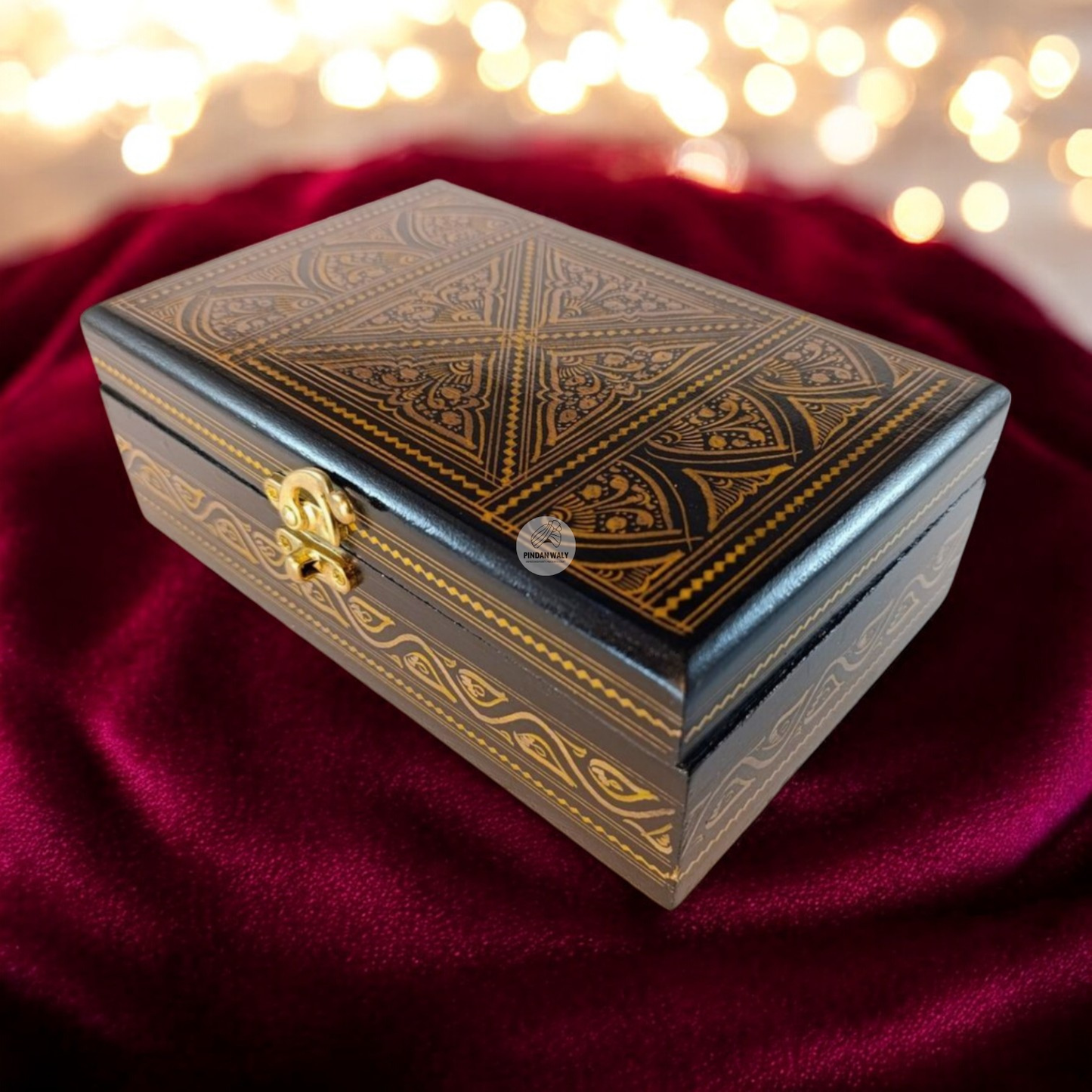 Handcrafted Jewelry Box with Naqshi Art – Timeless Elegance
