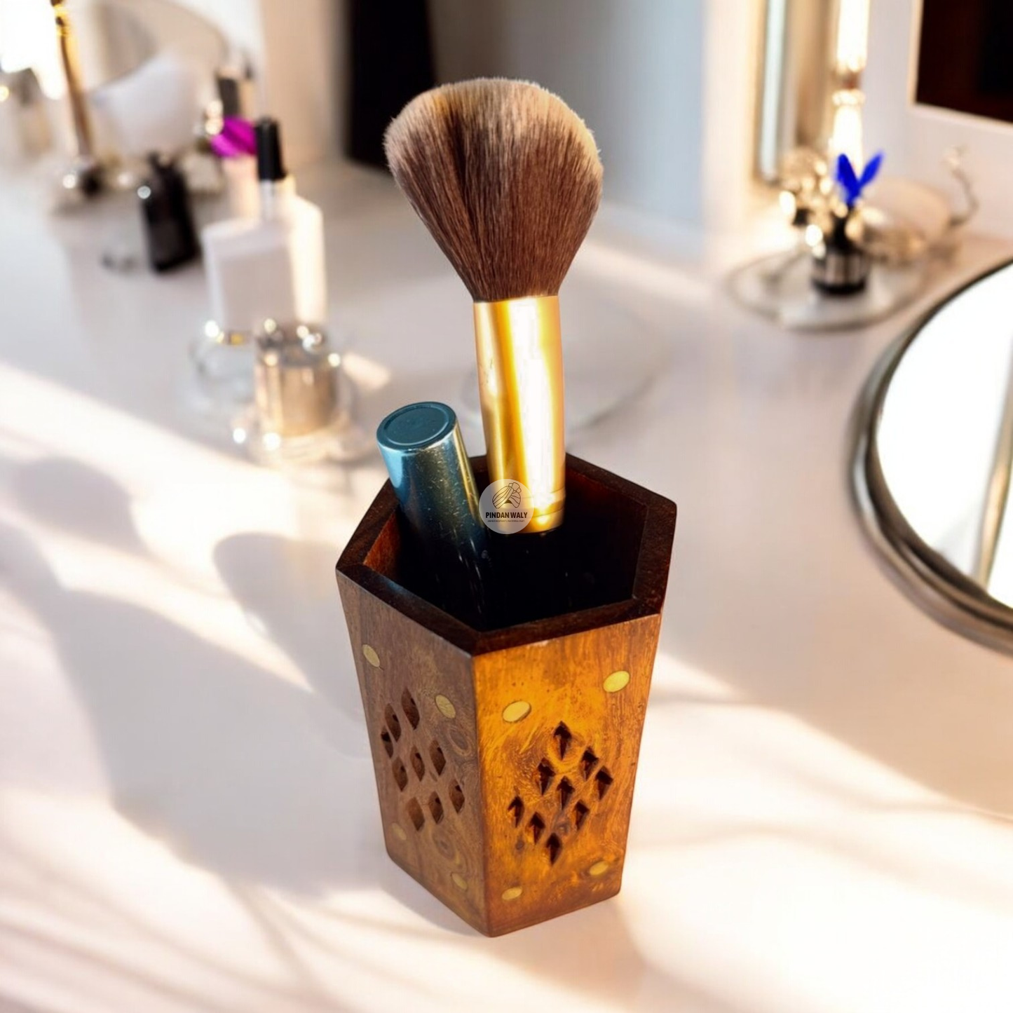 Wood Valley Brush Holder with Brass Inlay