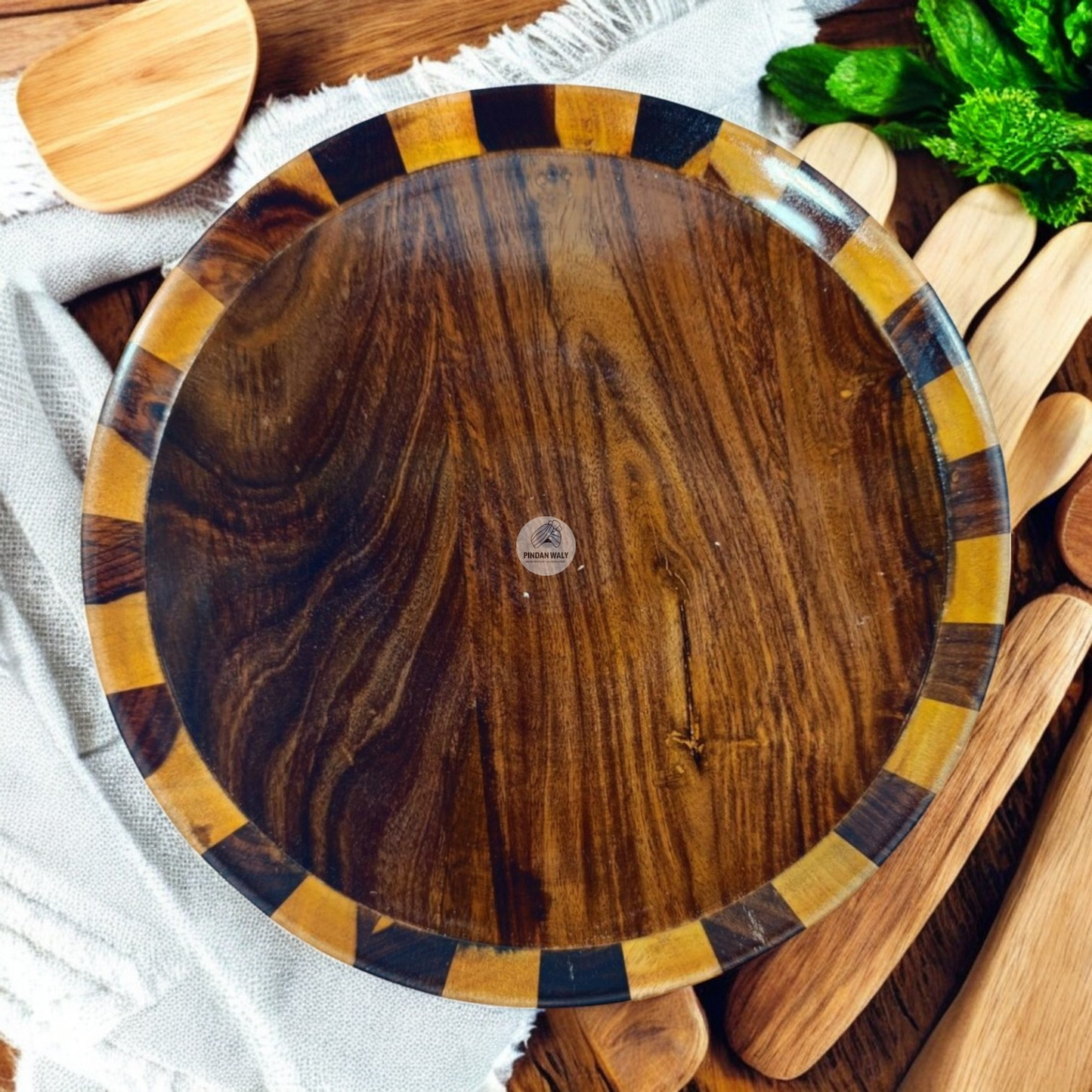 Wooden Plates Set (Set of 3)