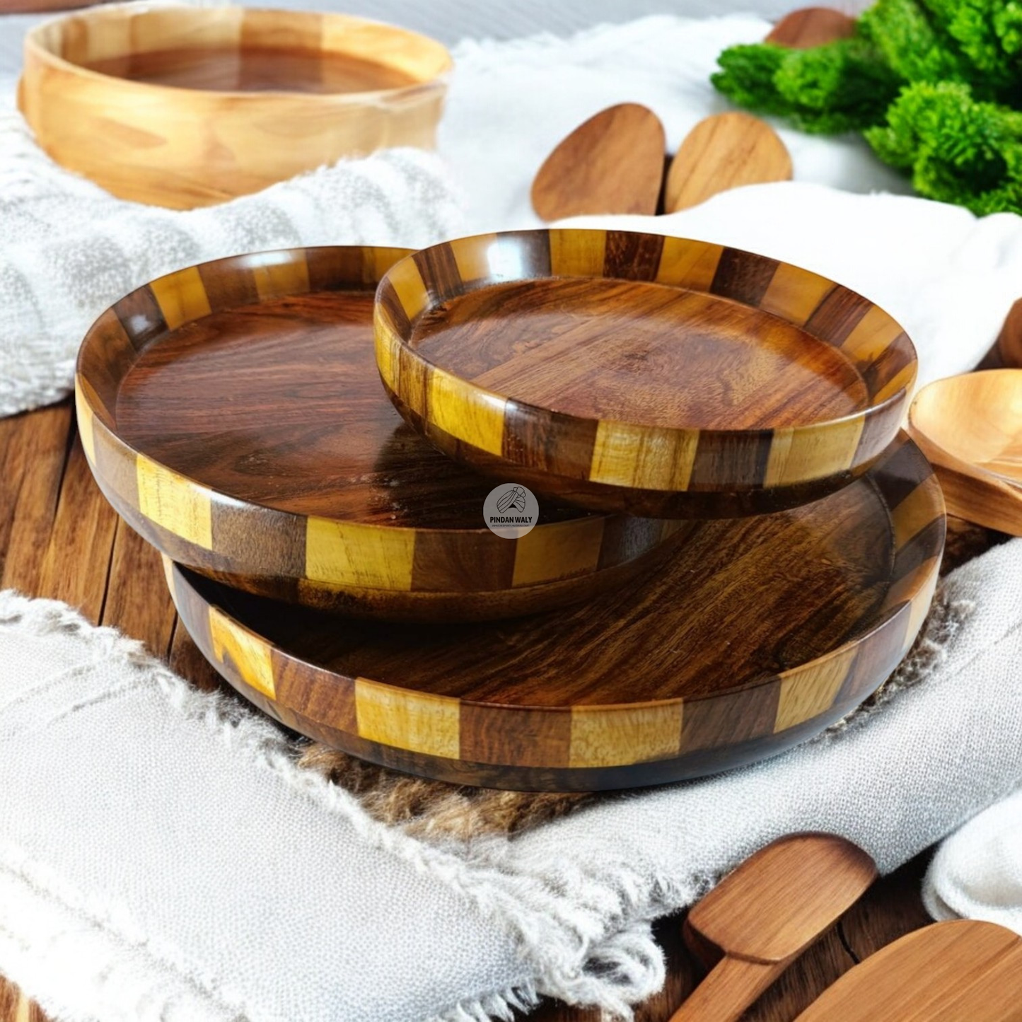 Wooden Plates Set (Set of 3)